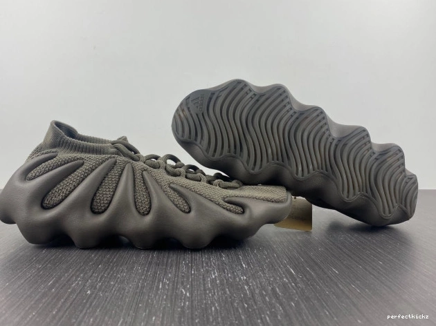 Adidas GX9662 Cinder 450 Yeezy 0817